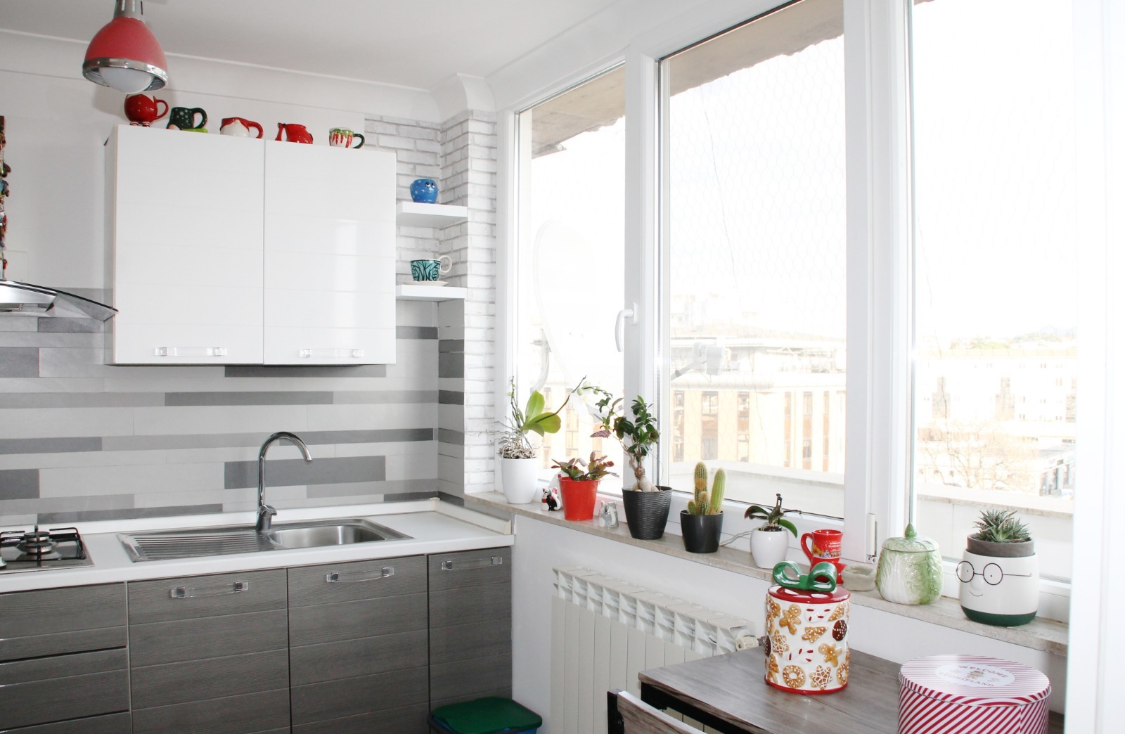 Cucina moderna in appartamento a Viterbo - Agenzia Immobiliare Macera